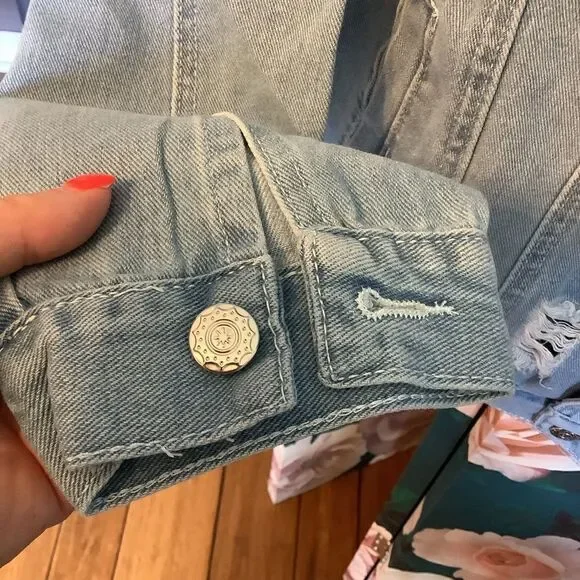 NWT David.Ann‎ Distressed Denim Jacket ❤️🤩😎 - Picture 6 of 7